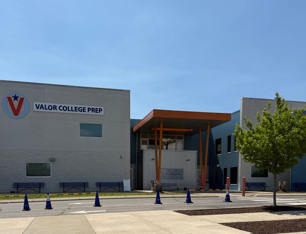 Valor Collegiate Prep Builds Muslim Prayer Bell Into Daily Schedule